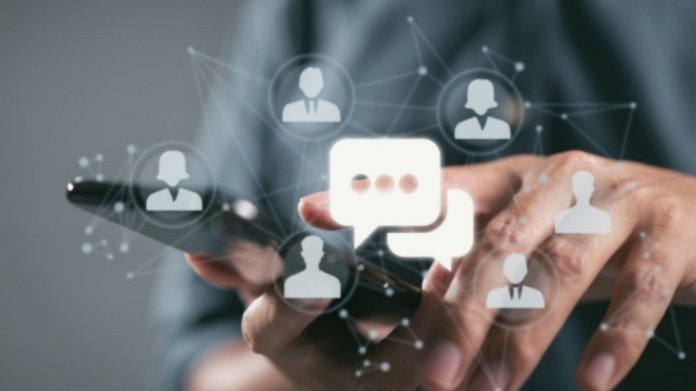 Customer experience Person using a smart phone