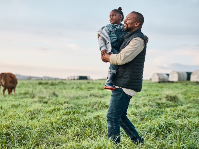 Justice & policing - Man with daughter in the field