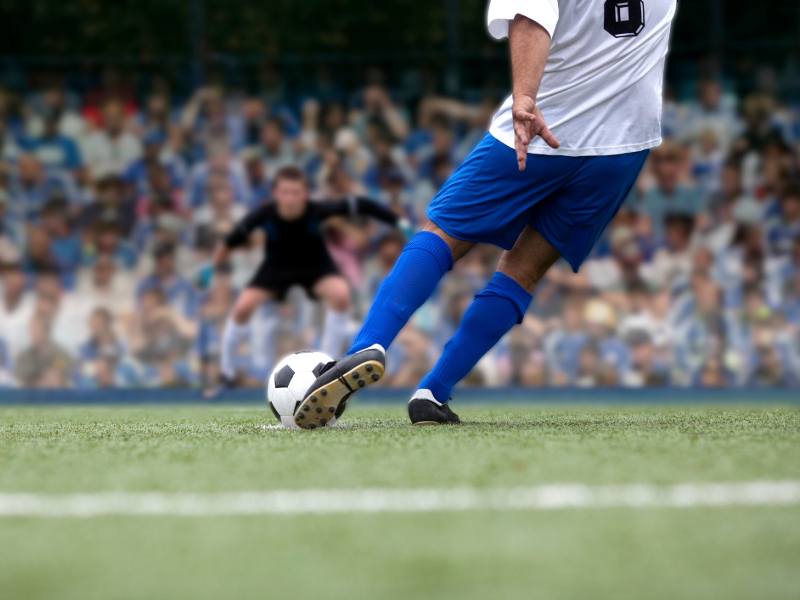 Football payer shooting penalty