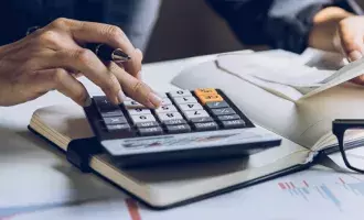 Calculating finances