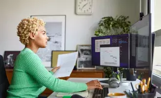 Learning-and-development-women-using-laptop